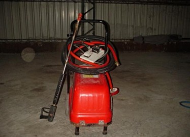 二手其它清潔用品出售 高壓洗地或洗車機 591居家 家具 二手其它清潔用品出售 高壓洗地或洗車機 591居家 家具