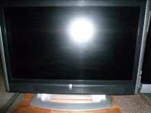 [8成新] 東芝37吋液晶色彩鮮艷畫質佳電視有輕微破損