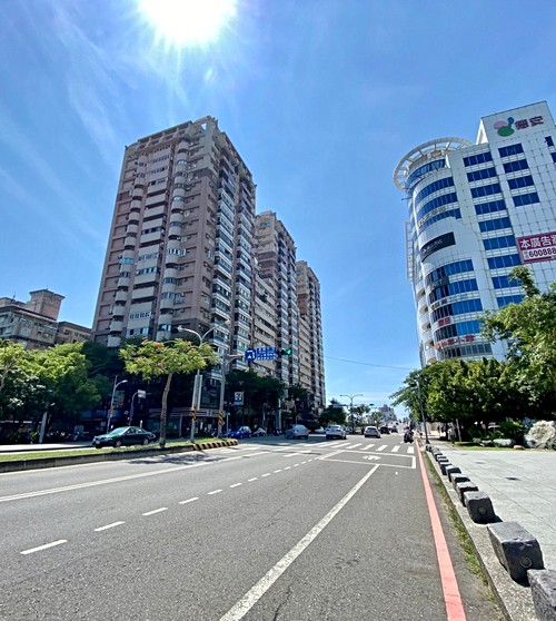 中古屋台南市東區中華東路三段巴克禮公園兩房 車位 051tw中古屋搜尋 中古屋台南市東區中華東路三段巴克禮公園兩房 車位 051tw中古屋搜尋